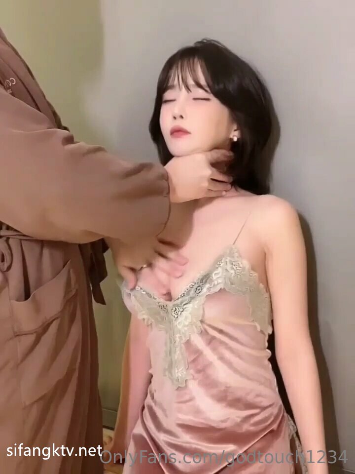 BOBB-333 苗條超美巨乳Boin 「小花暖」 Box 欺負敏感乳頭 享受柔軟而激搖晃的乳汁! 小花暖